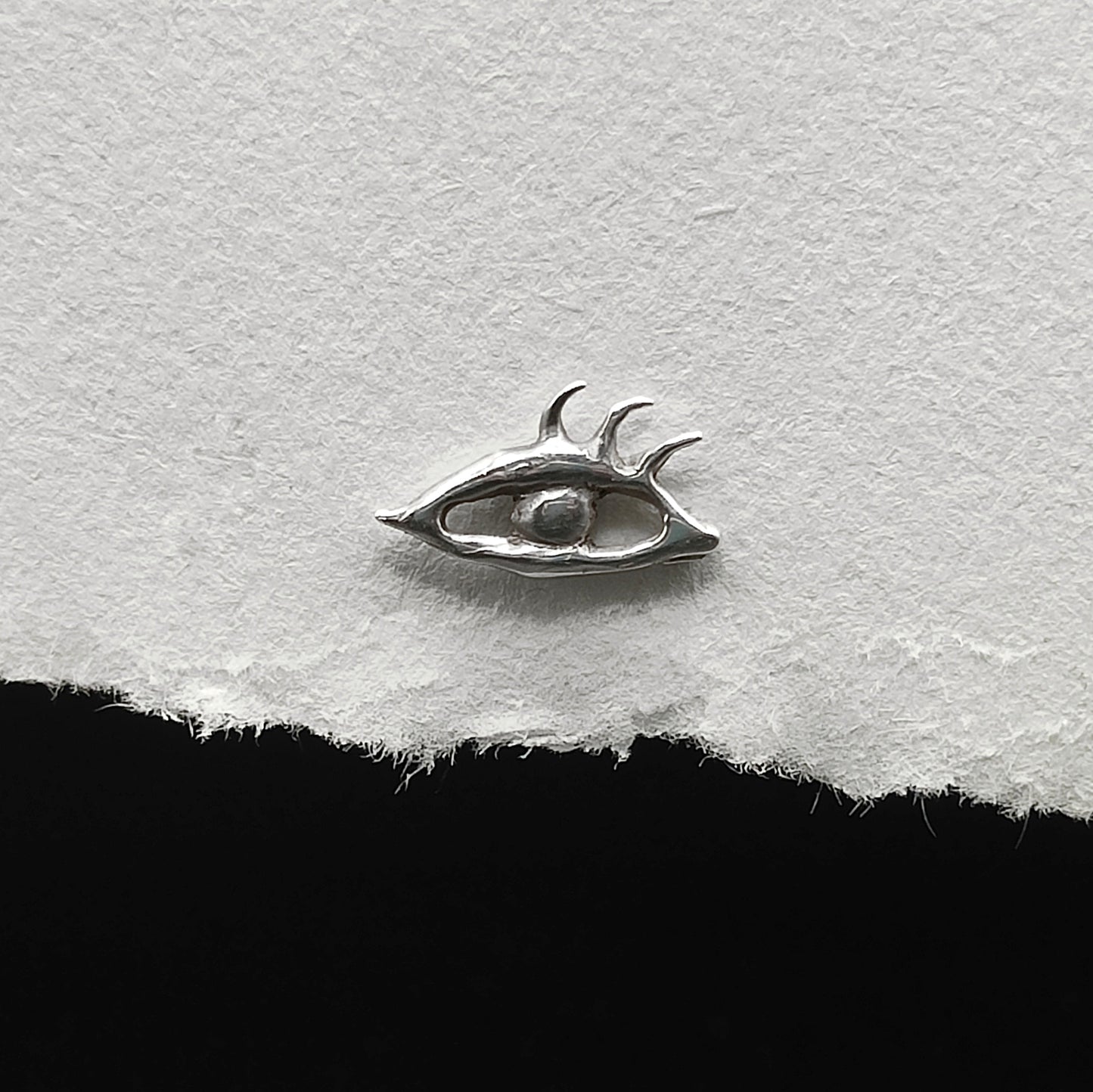 EYE RIVER SILVER EARRINGS