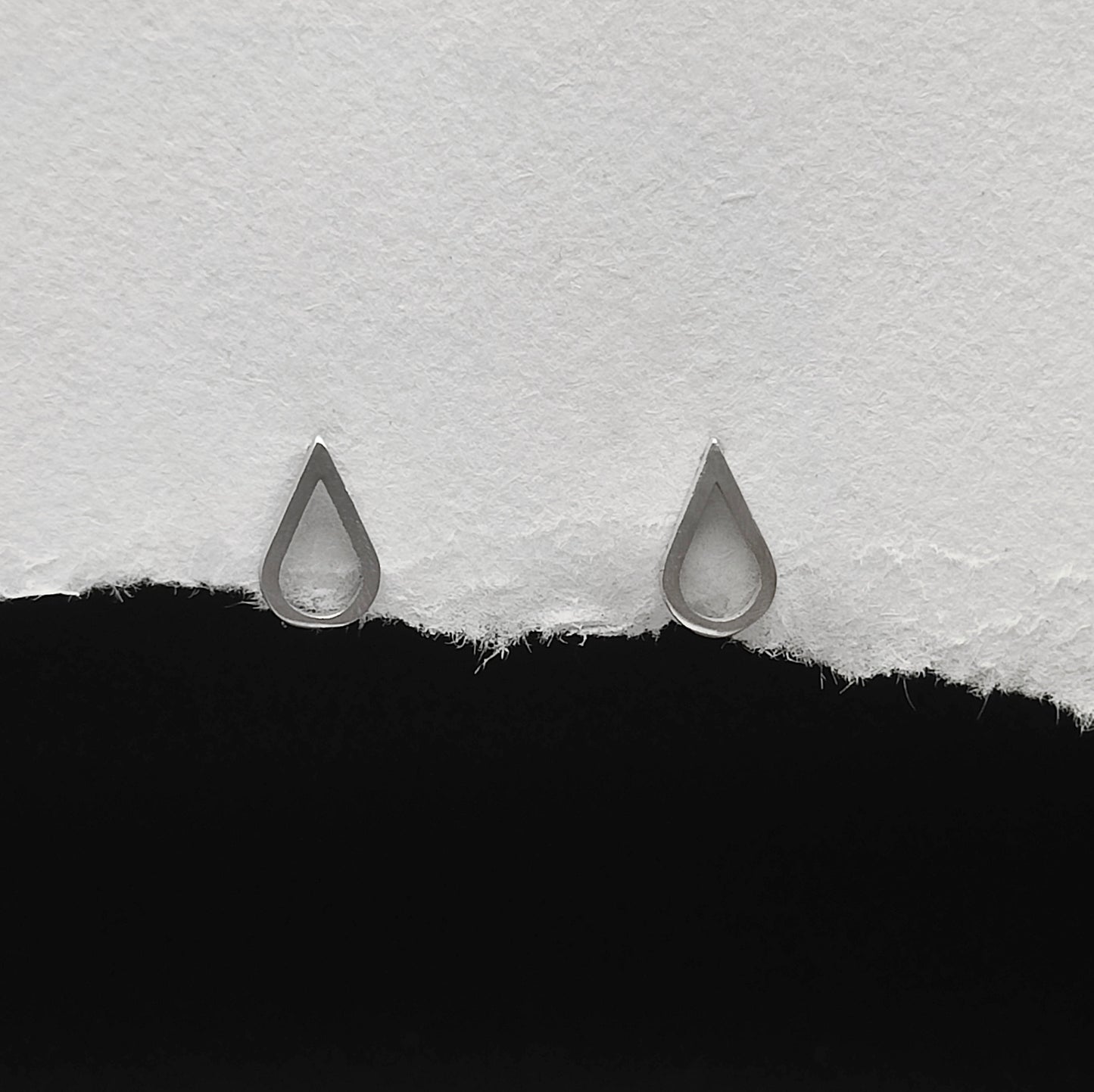 MINI DROP SILVER EARRINGS