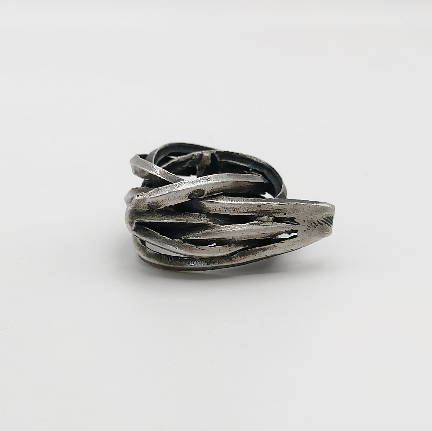 MESSY KNOT SILVER RING