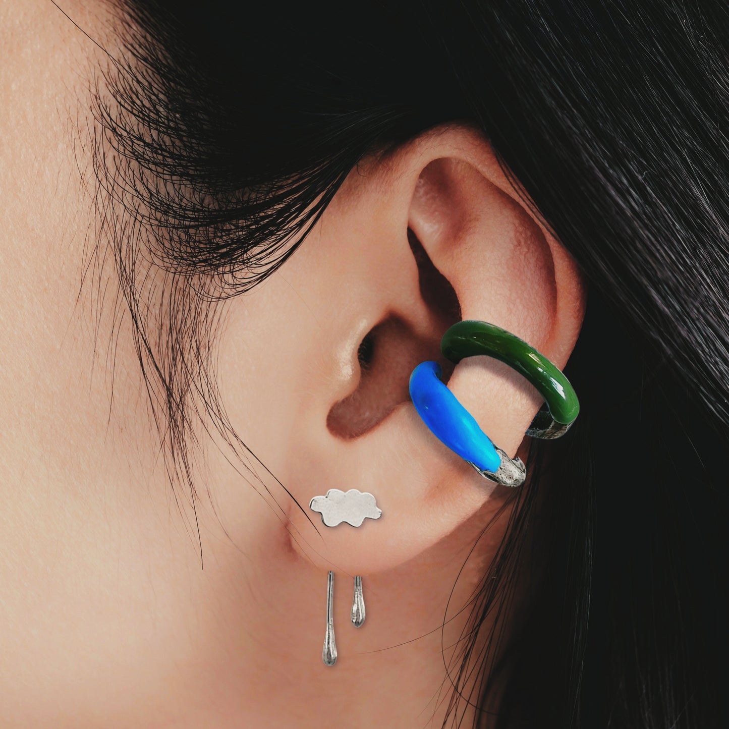 COLOR POP SILVER EAR-CUFF
