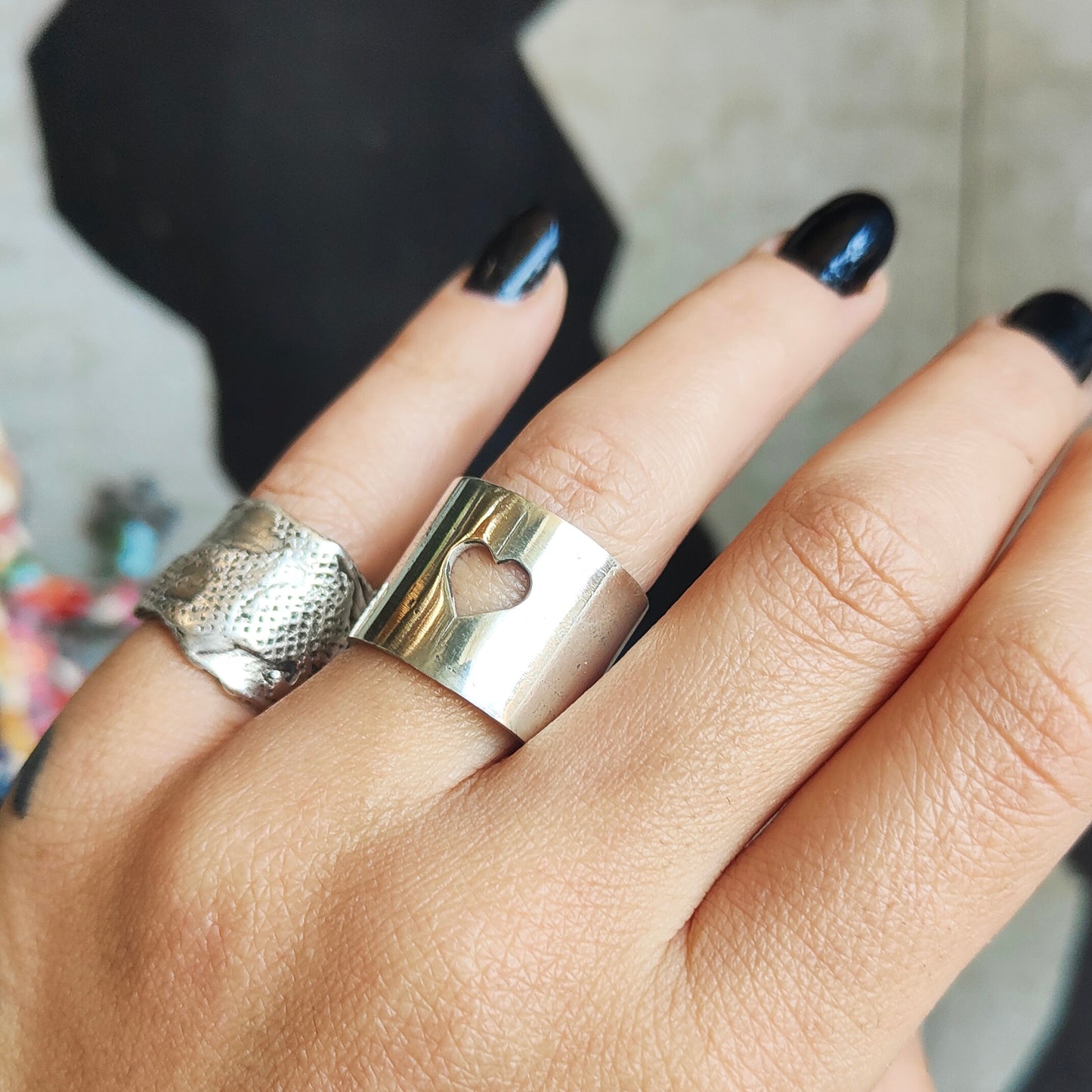 HEART BAND SILVER RING