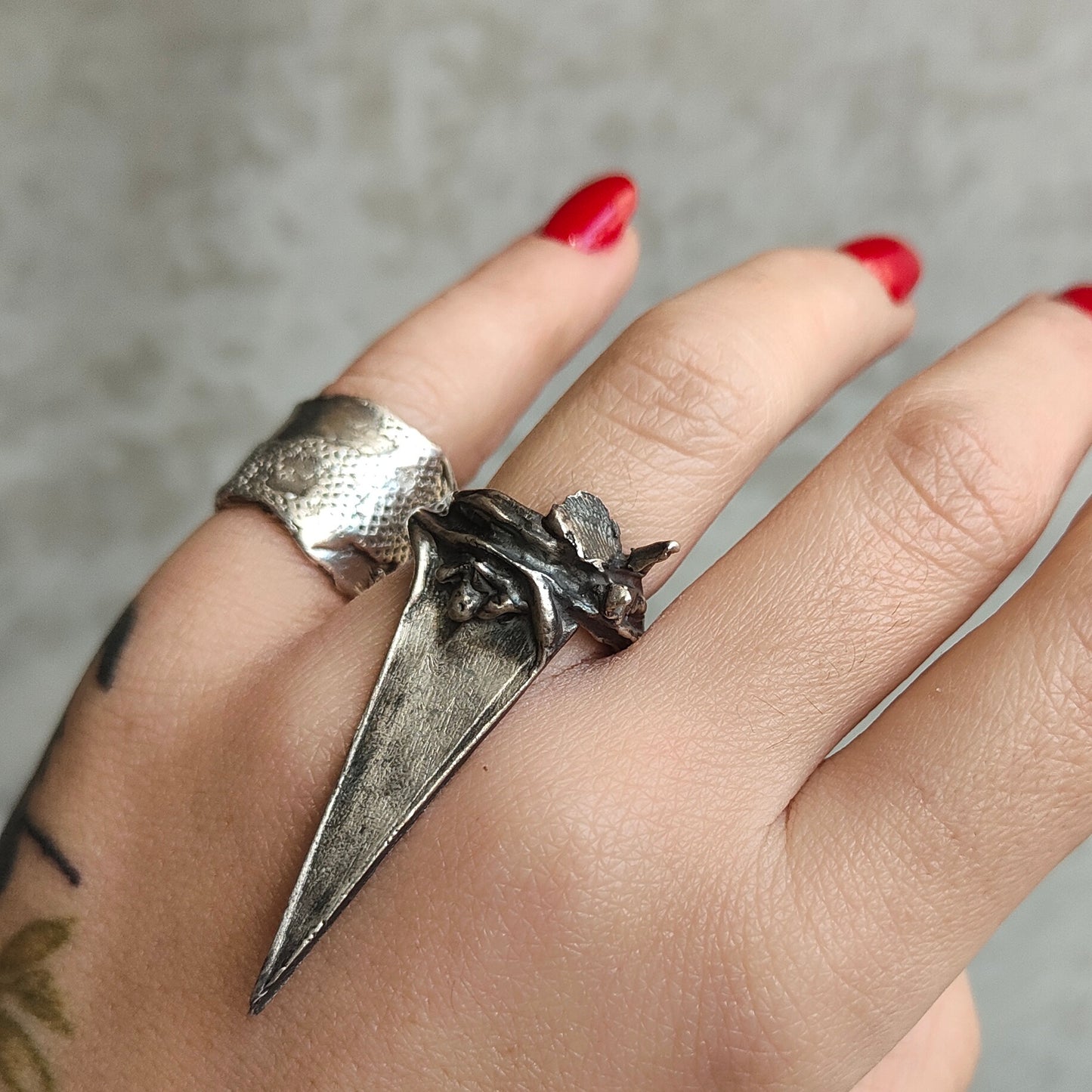 WHITCH SILVER RING
