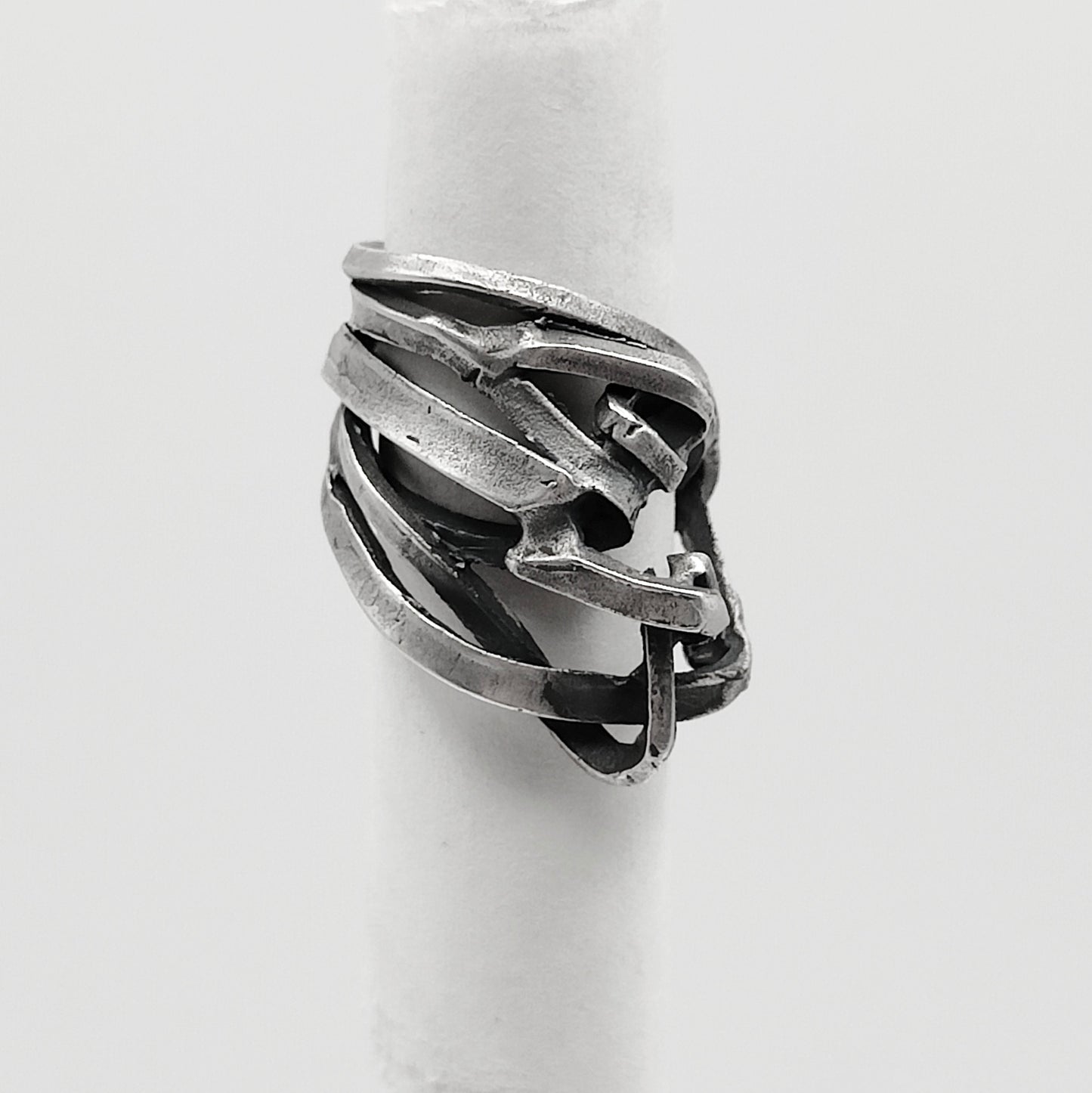 TANGLED SILVER RING