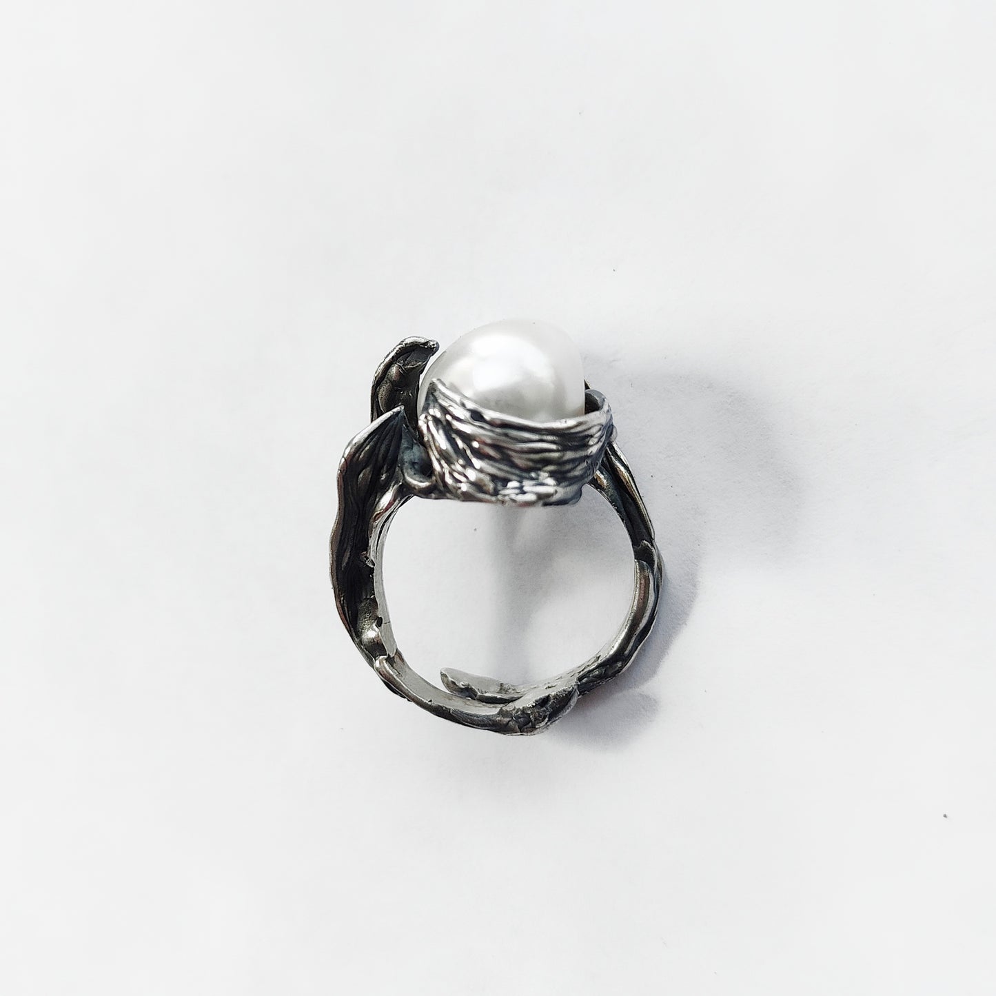 ONE-OFF PEARL SILVER RING