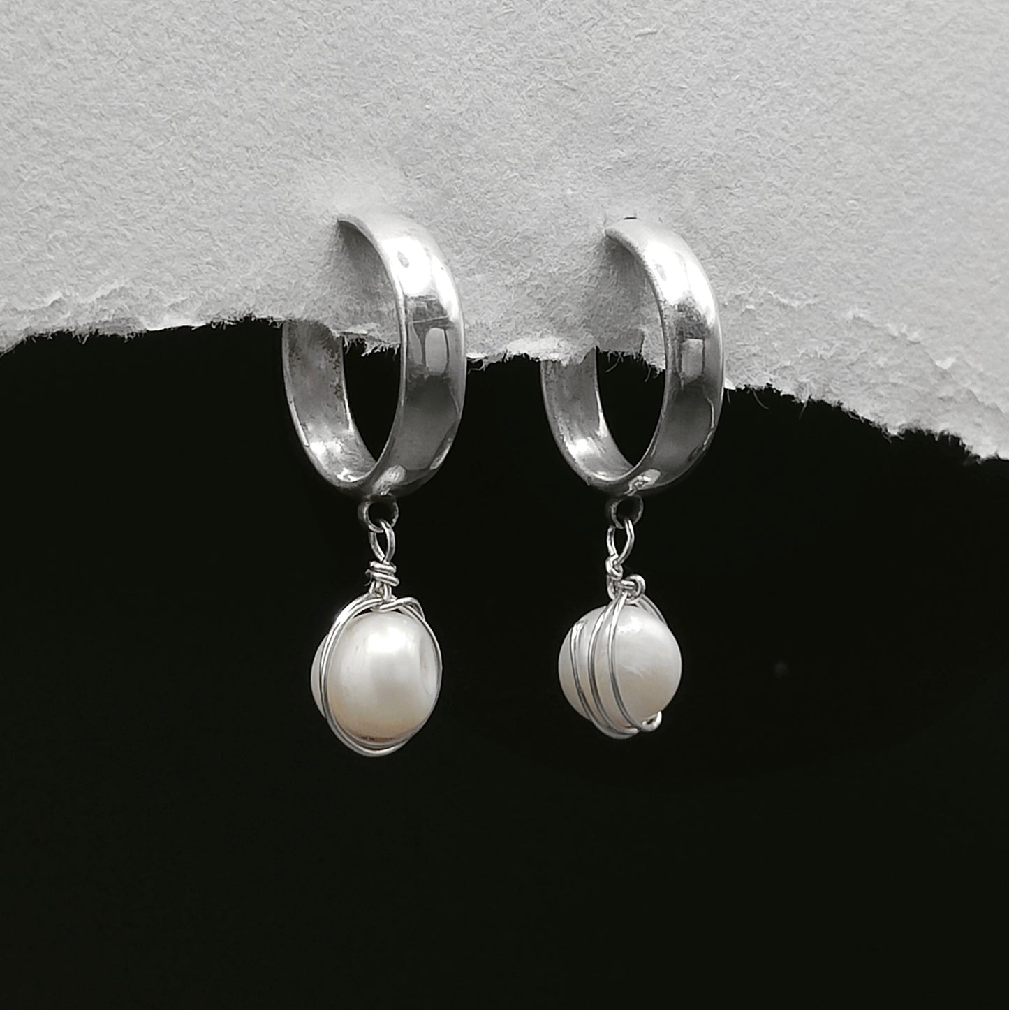 PEARL HOOP SILVER EARRINGS