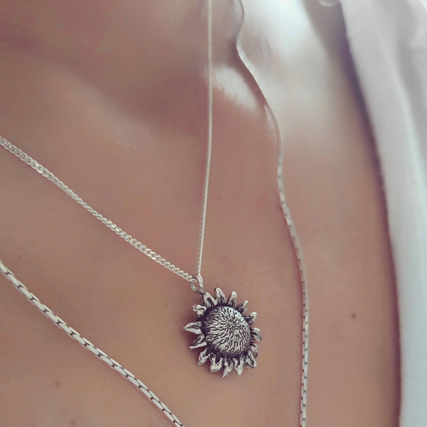 SUNFLOWER SILVER NECKLACE