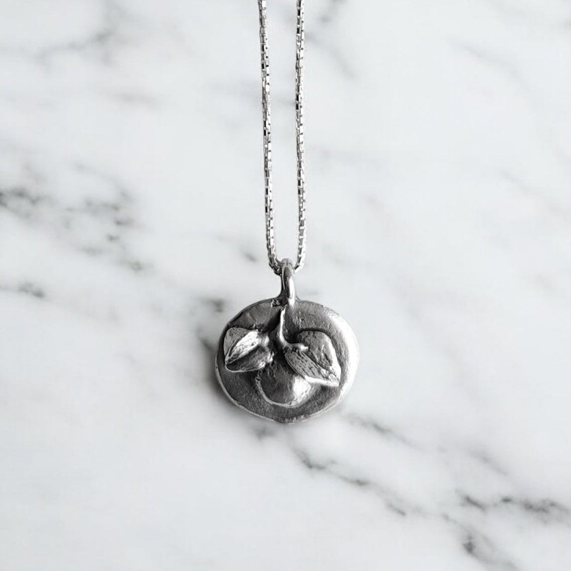 ORANGE SILVER NECKLACE