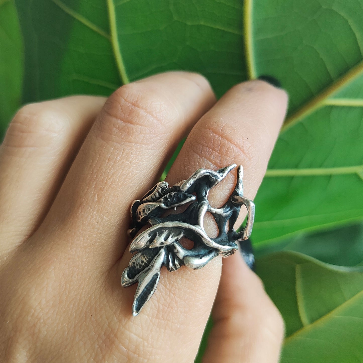 MYSTIC GARDEN SILVER RING