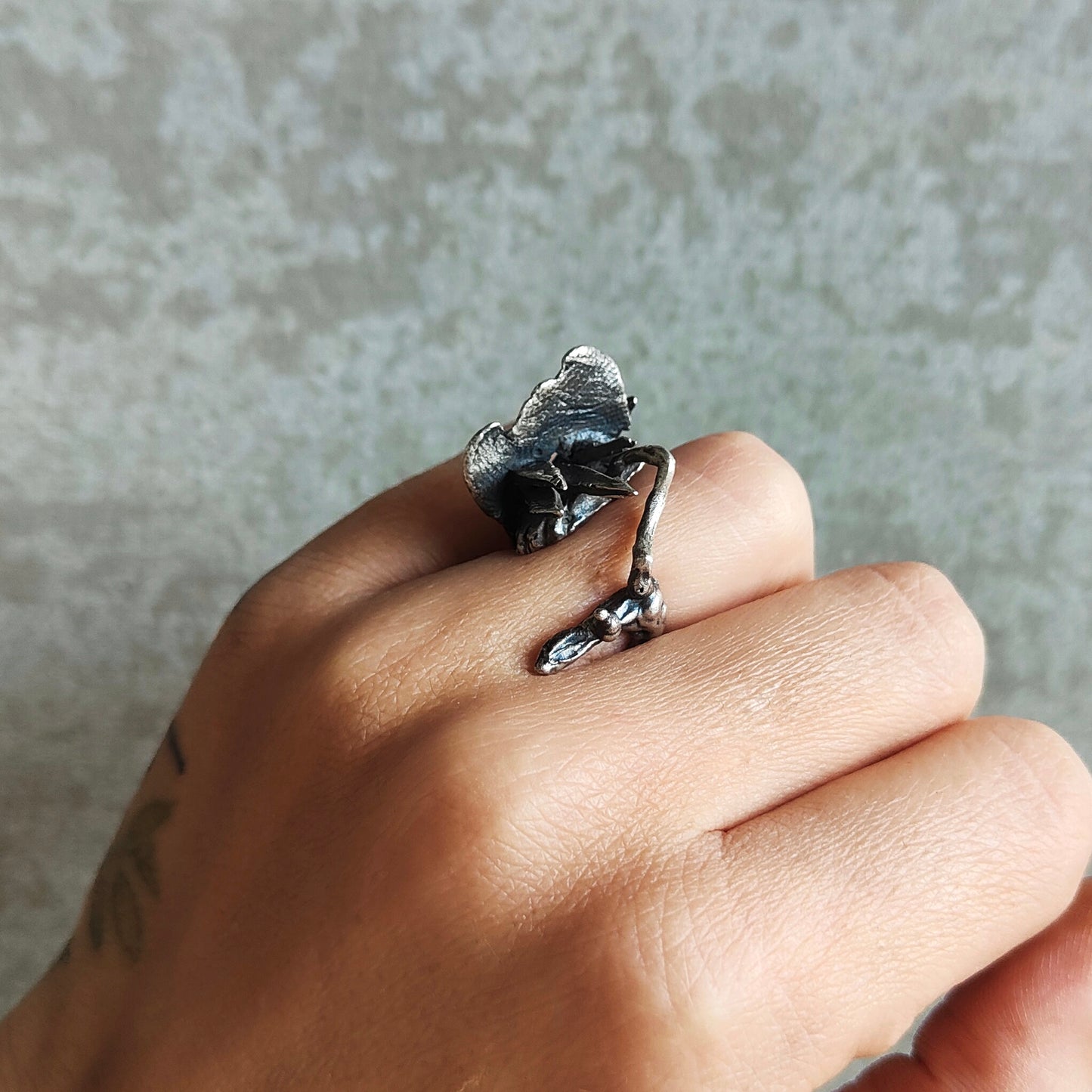 MYSTIC NIGHT SILVER RING