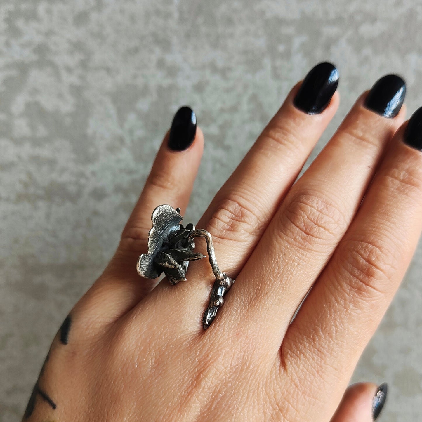 MYSTIC NIGHT SILVER RING