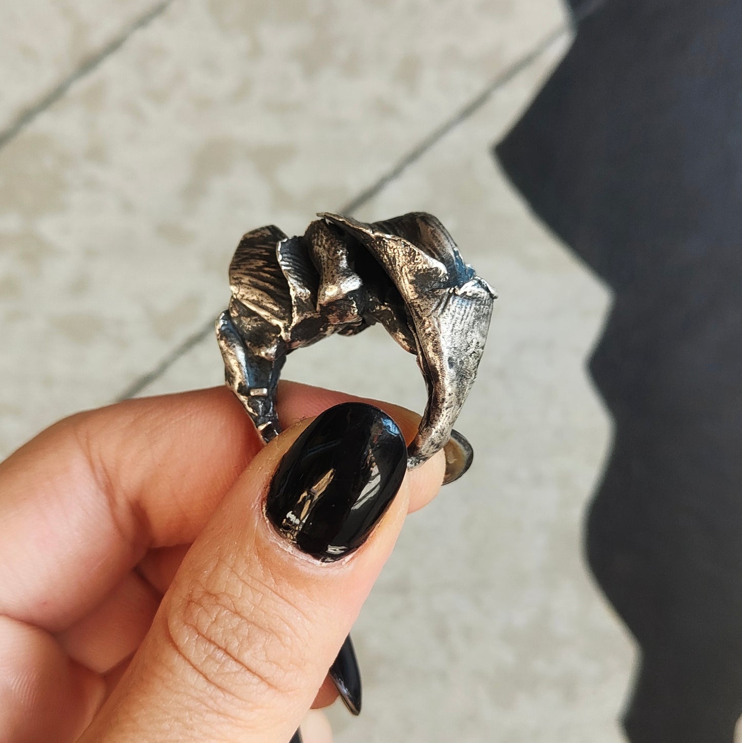 MYSTIC WAVES SILVER RING