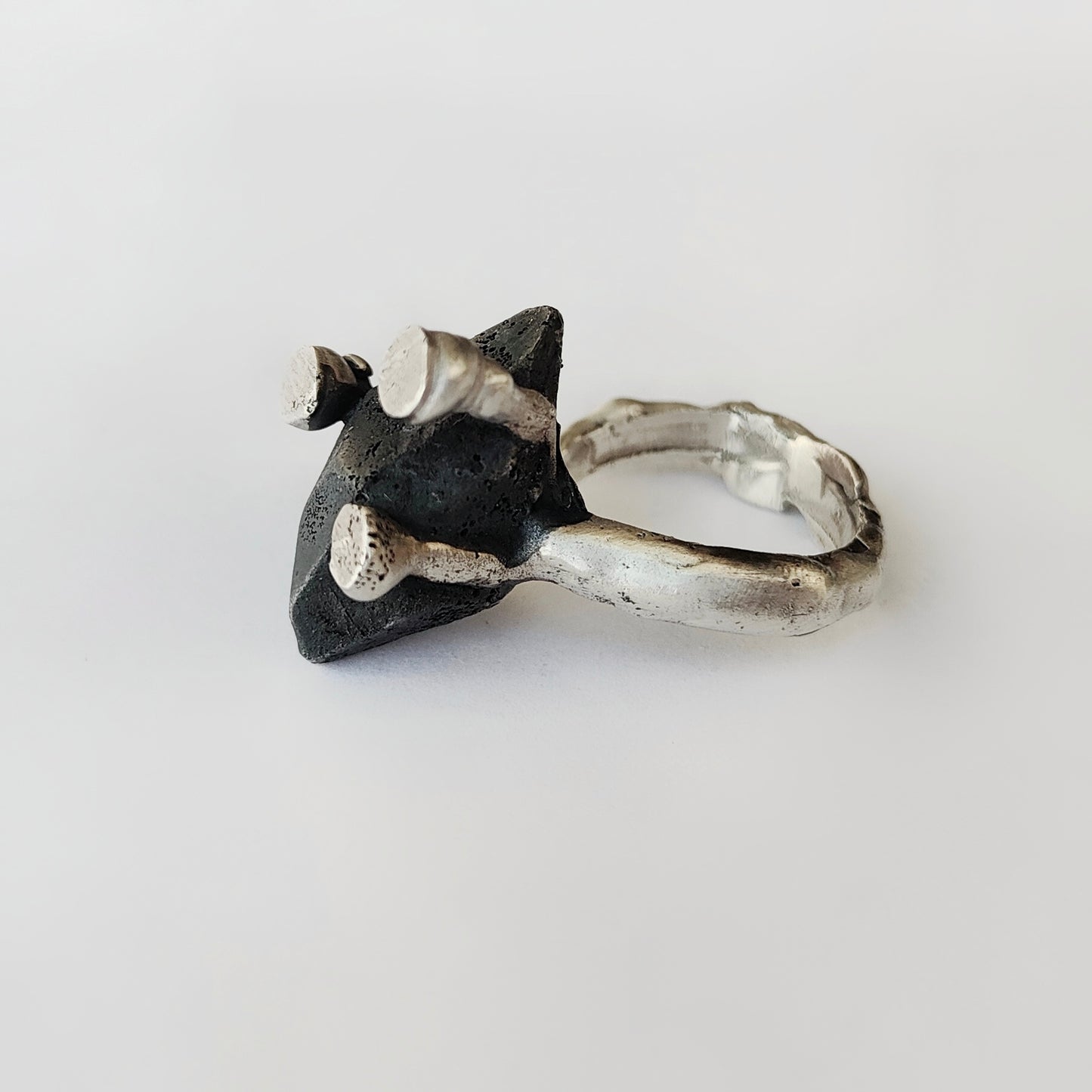 DARK STONE SILVER RING