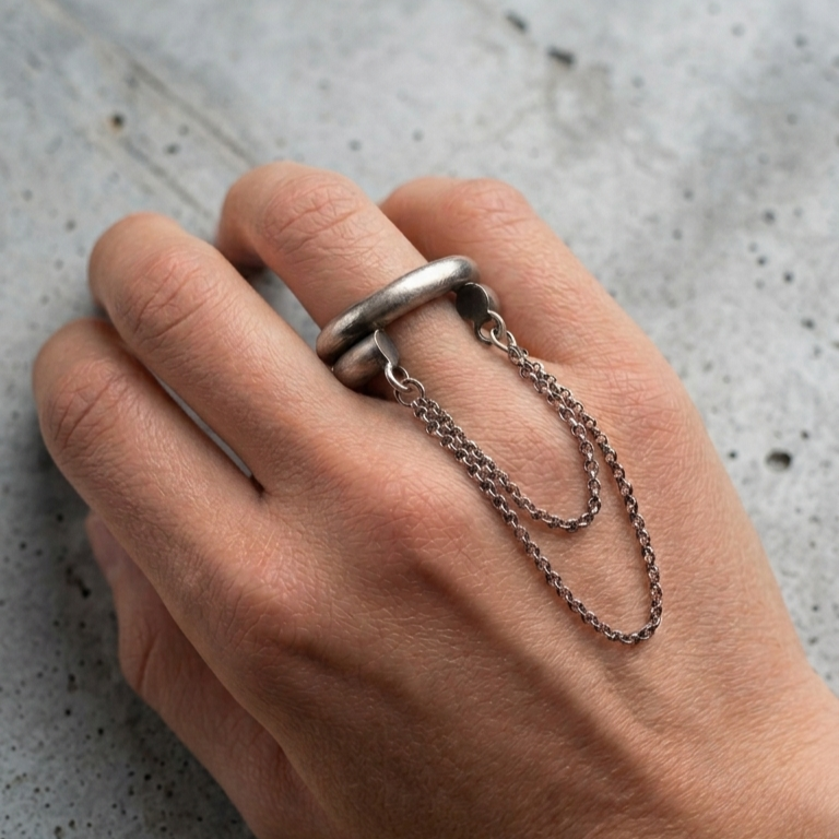 ONE-OFF SILVER PLATED RING 3