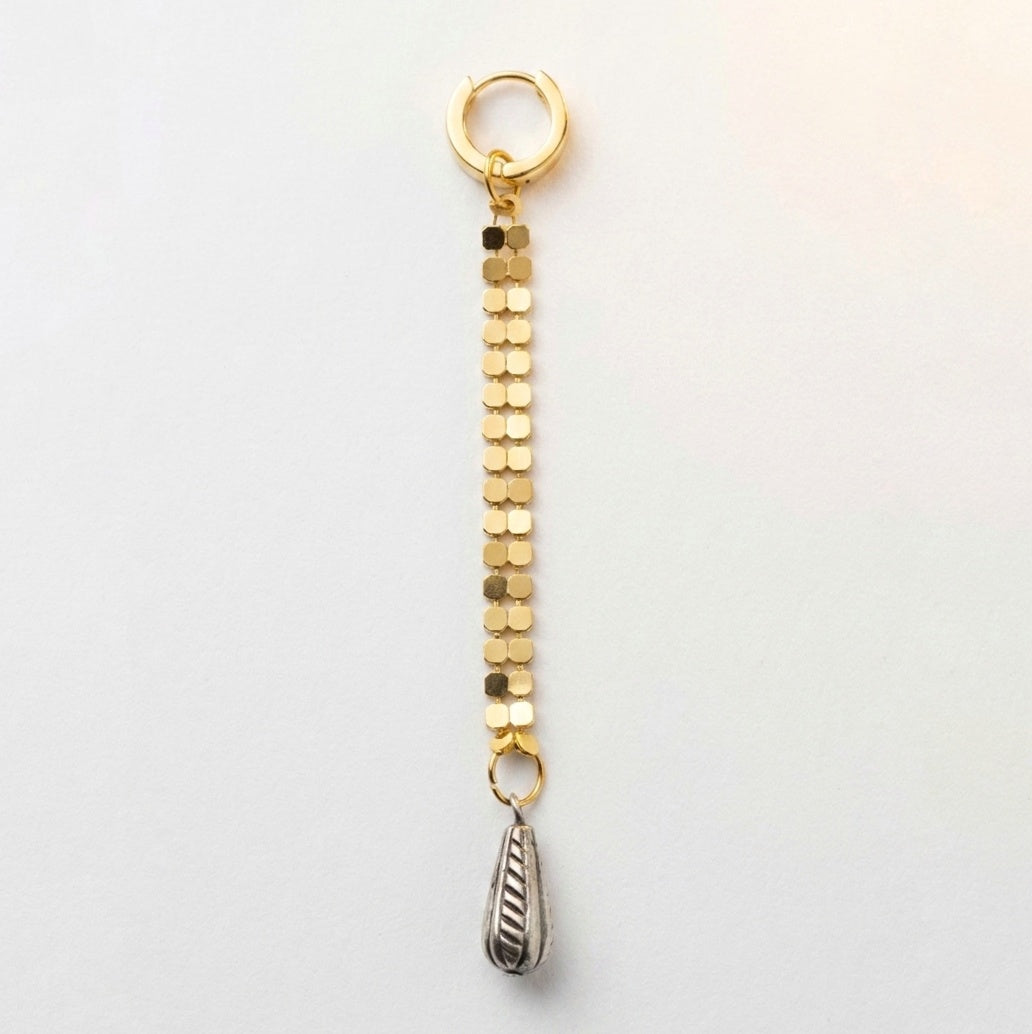 ONE-OFF PLATED HOOP EARRING 2