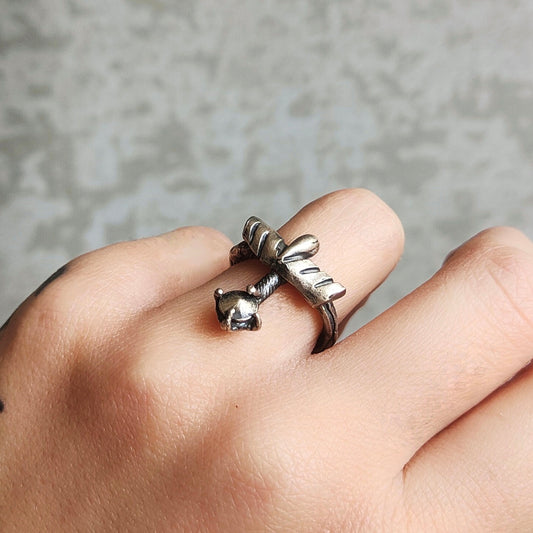 T SILVER RING