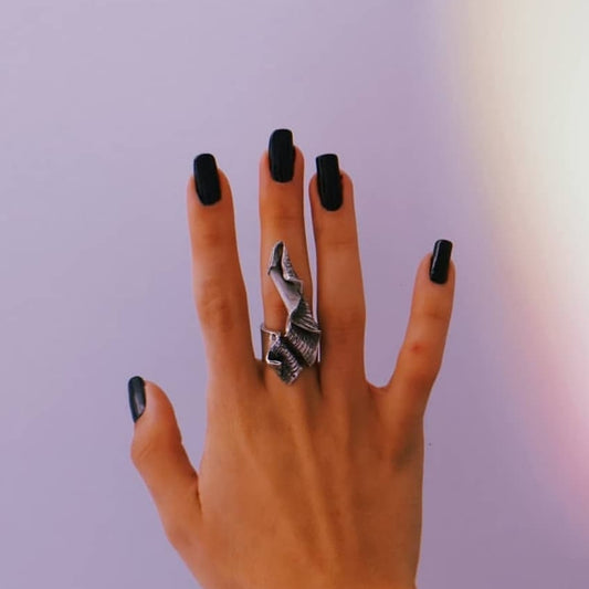 RIBBON SILVER RING