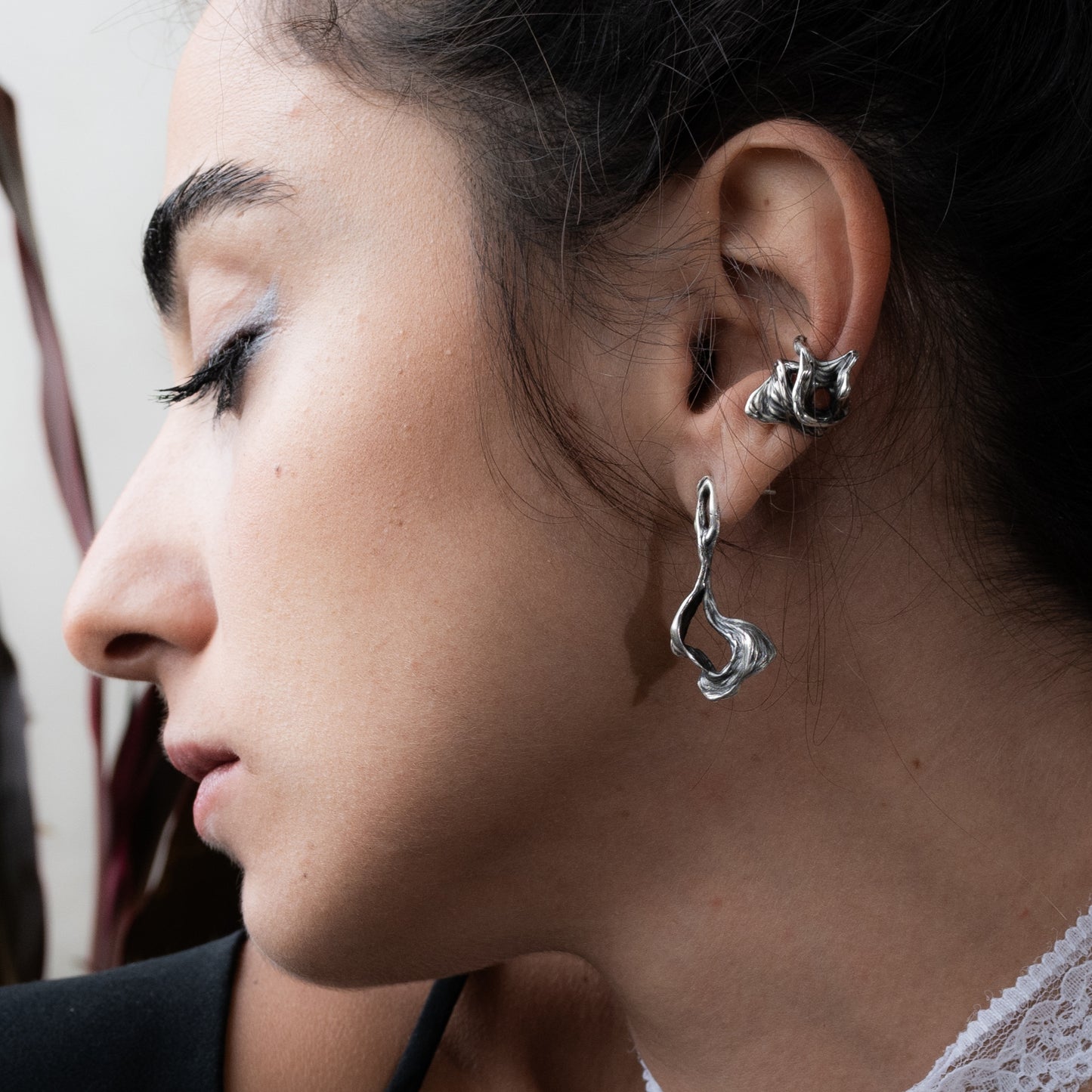 LARVA SILVER EARRING