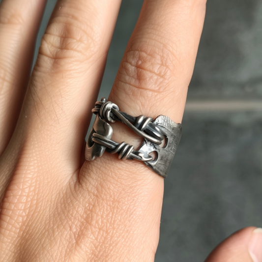 BOUND SILVER RING