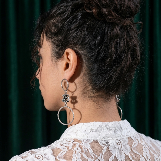 PISTIL SILVER EARRING