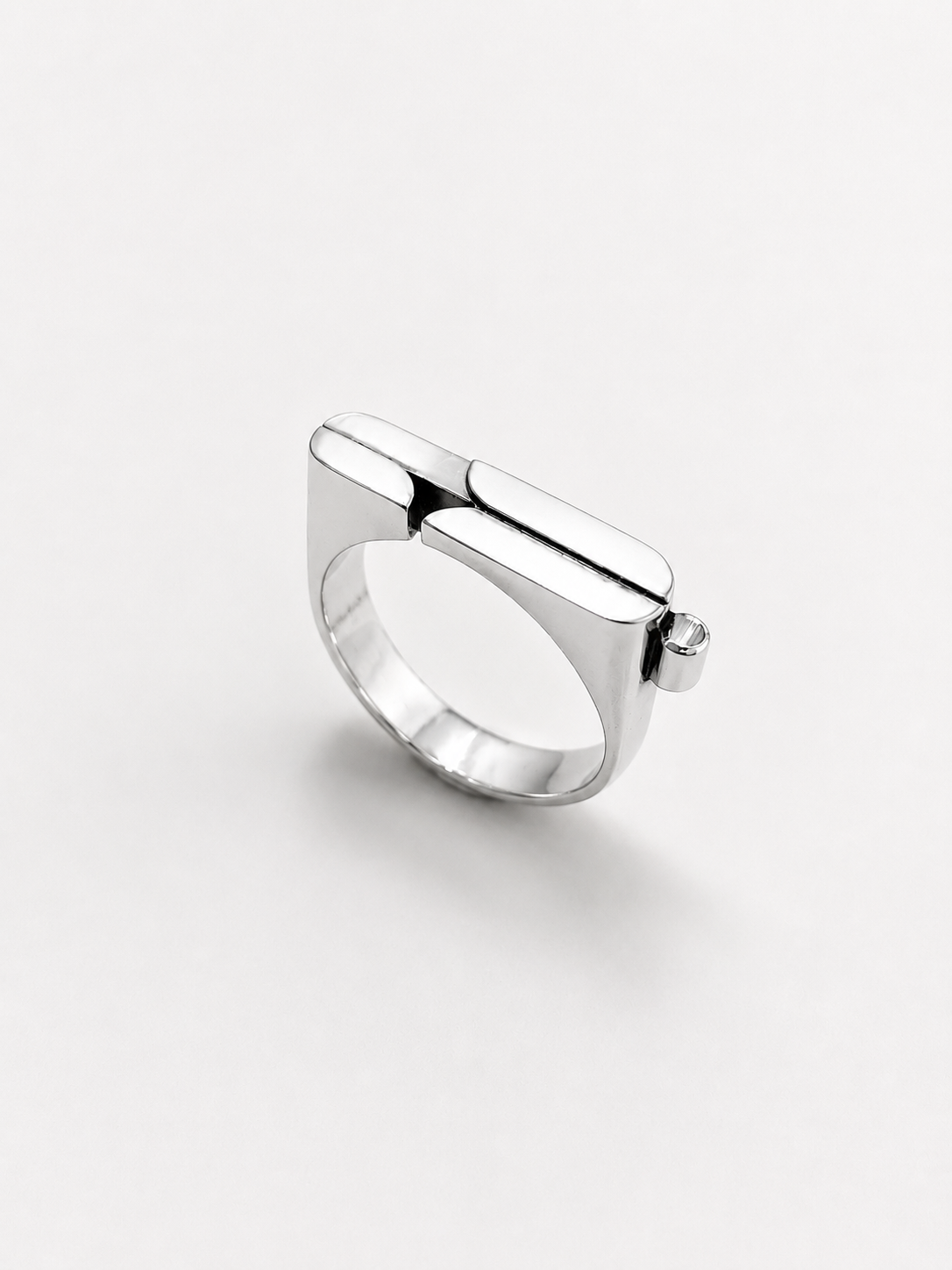 حب LOVE SILVER RING