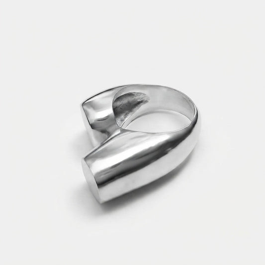 HIPS SILVER RING