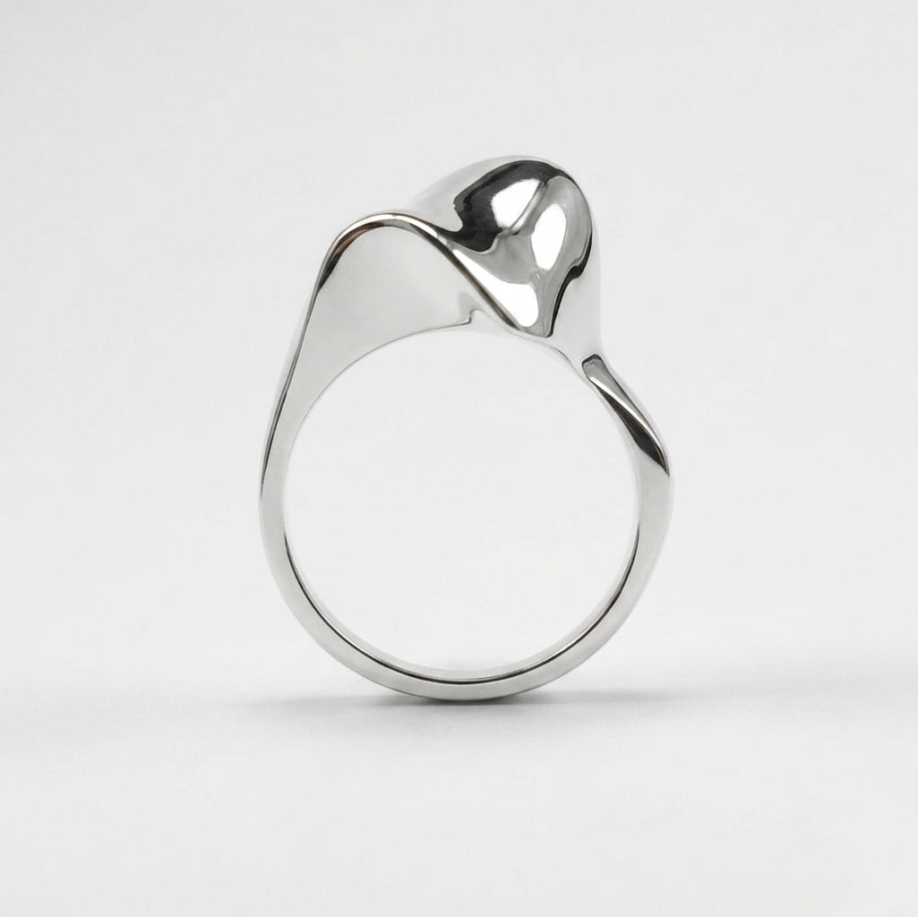 Manta Silver Ring