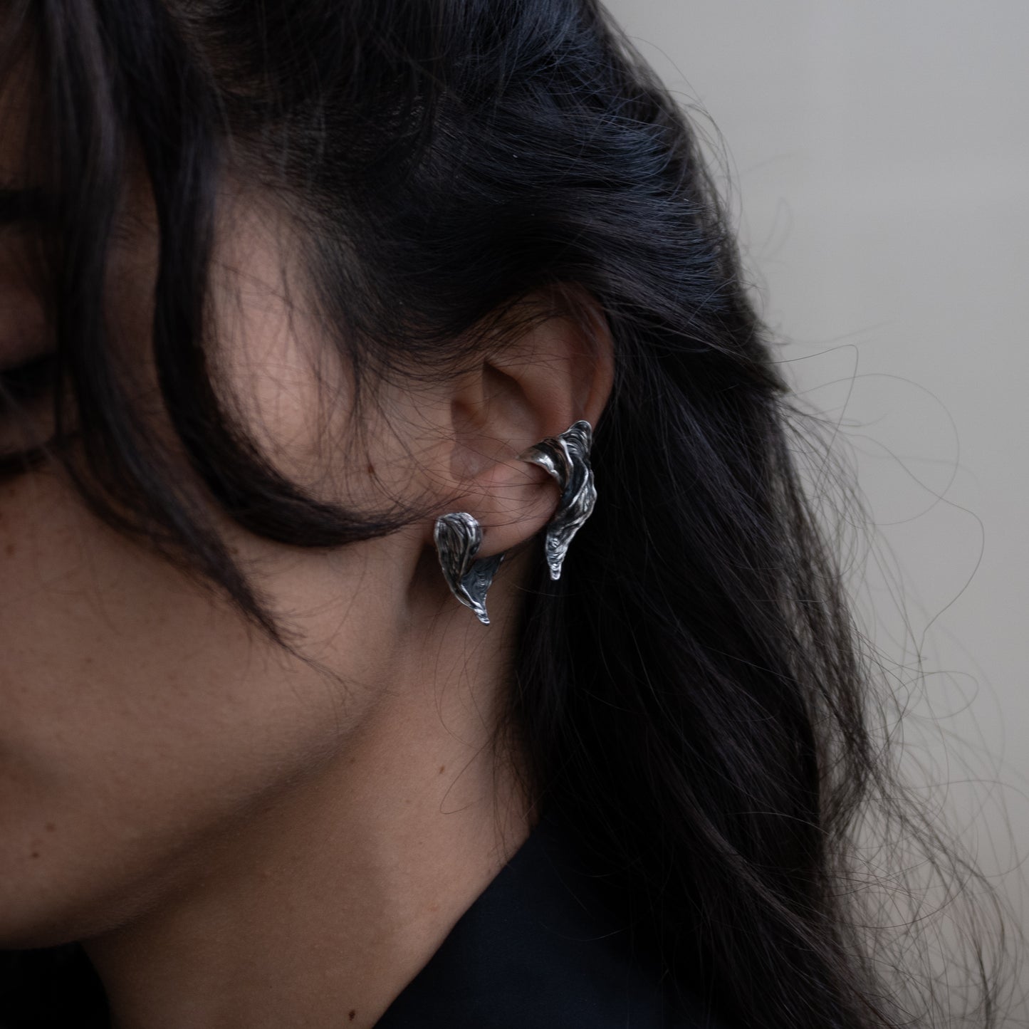 PUPA SILVER EAR-CUFF (left ear)