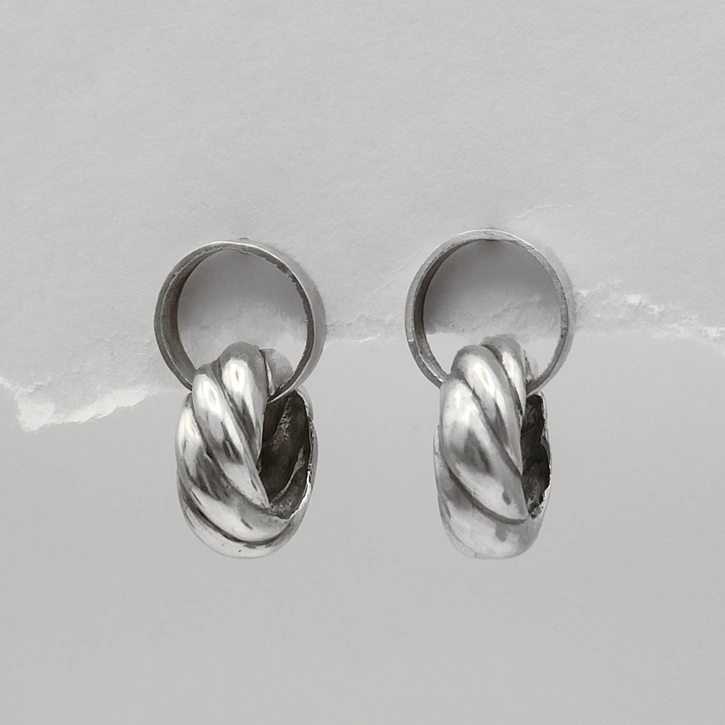 INTERTWINED SILVER EARRINGS