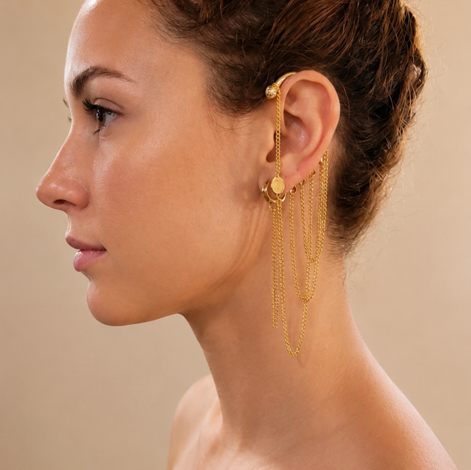 ONE-OFF SILVER PLATED EARCUFF