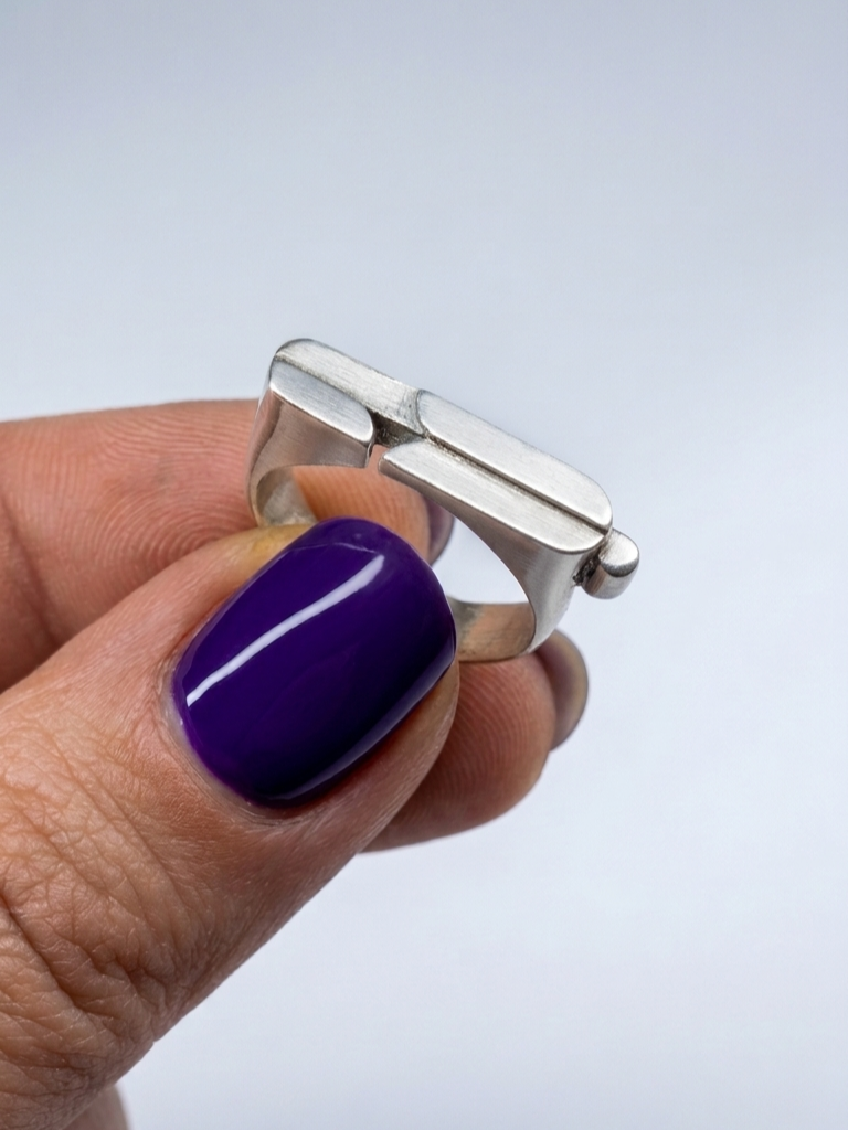 حب LOVE SILVER RING