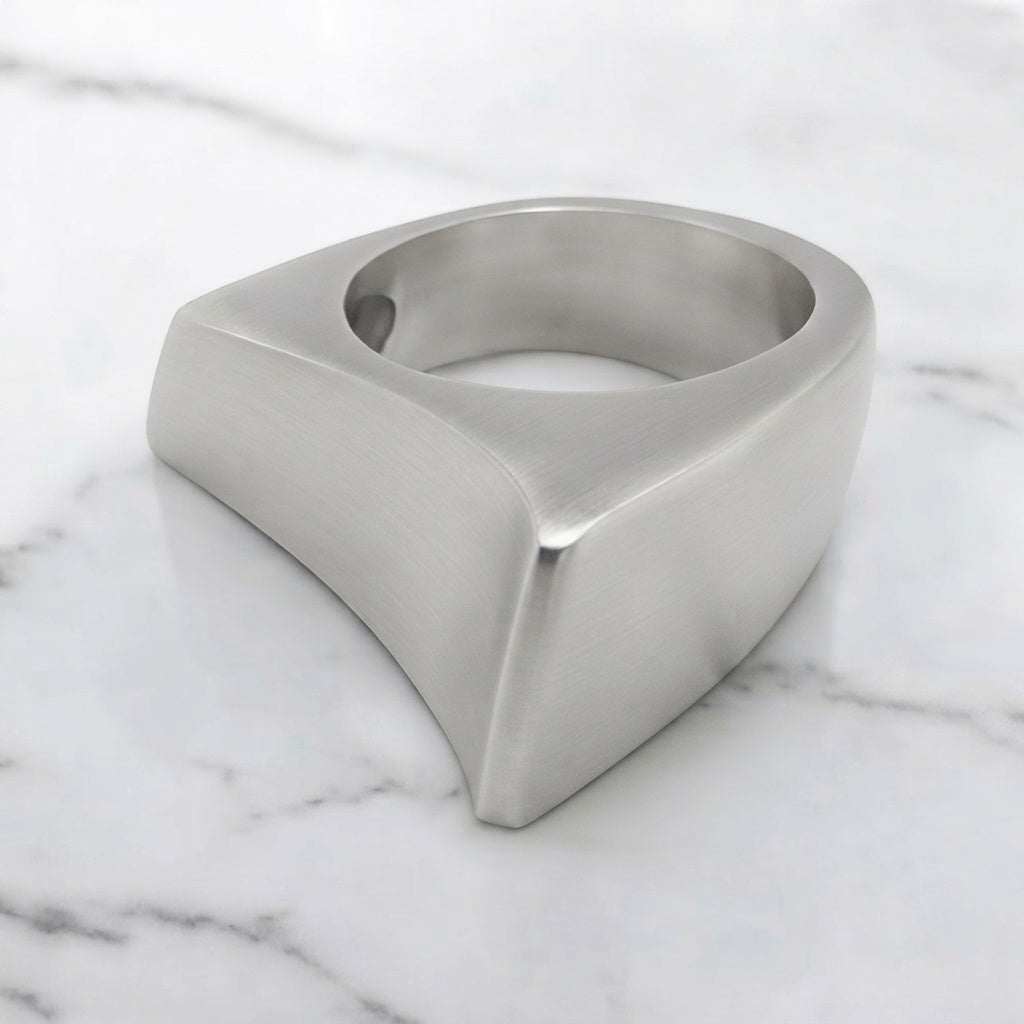 CURVE SILVER RING